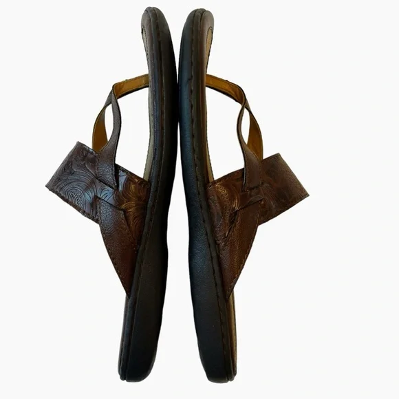 Woman's BOC Reagan Low Heel Thong Sandal Brown Leather with Black Sole Size 8 - Picture 8 of 13